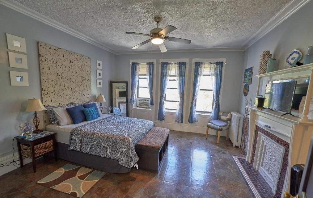 Chambre Lit Queen-Size Deluxe