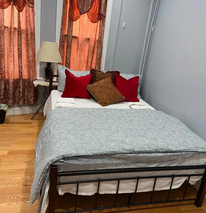 A Spacious Room In Queens-1