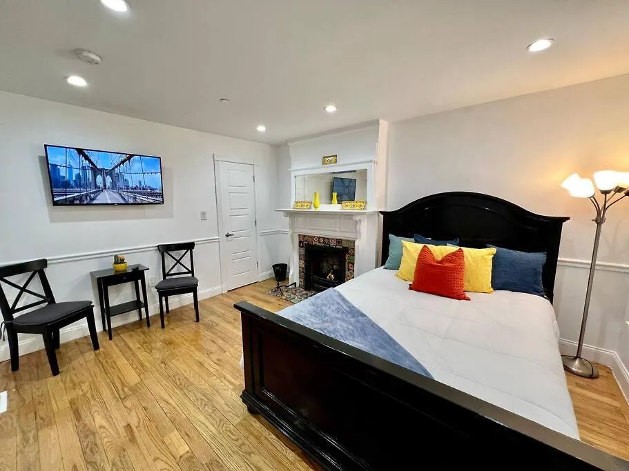 The Caez, A Modern Brooklyn Townhome With Waterfall-1