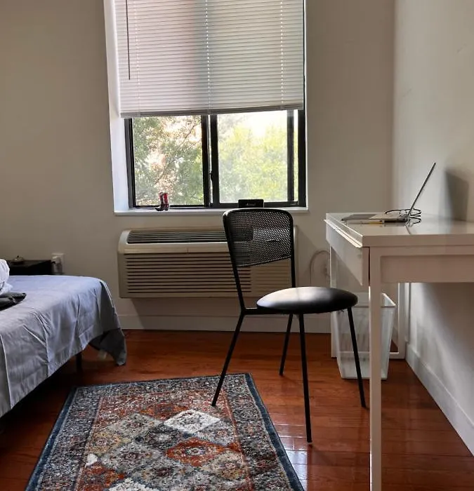 Lovely 2-Bedroom Condo In Brooklyn W/Parking-1