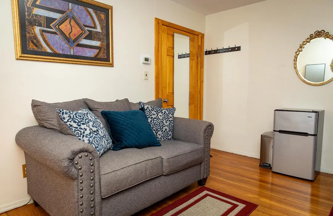 Spacious Comfy Room In Cozy Classy Duplex-1