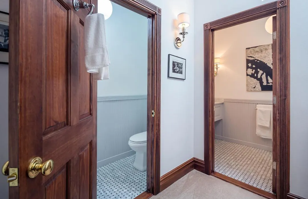 Manhattan Guest Suites-1