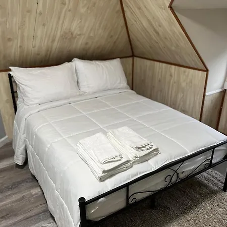Santa Cruise Rooms-3